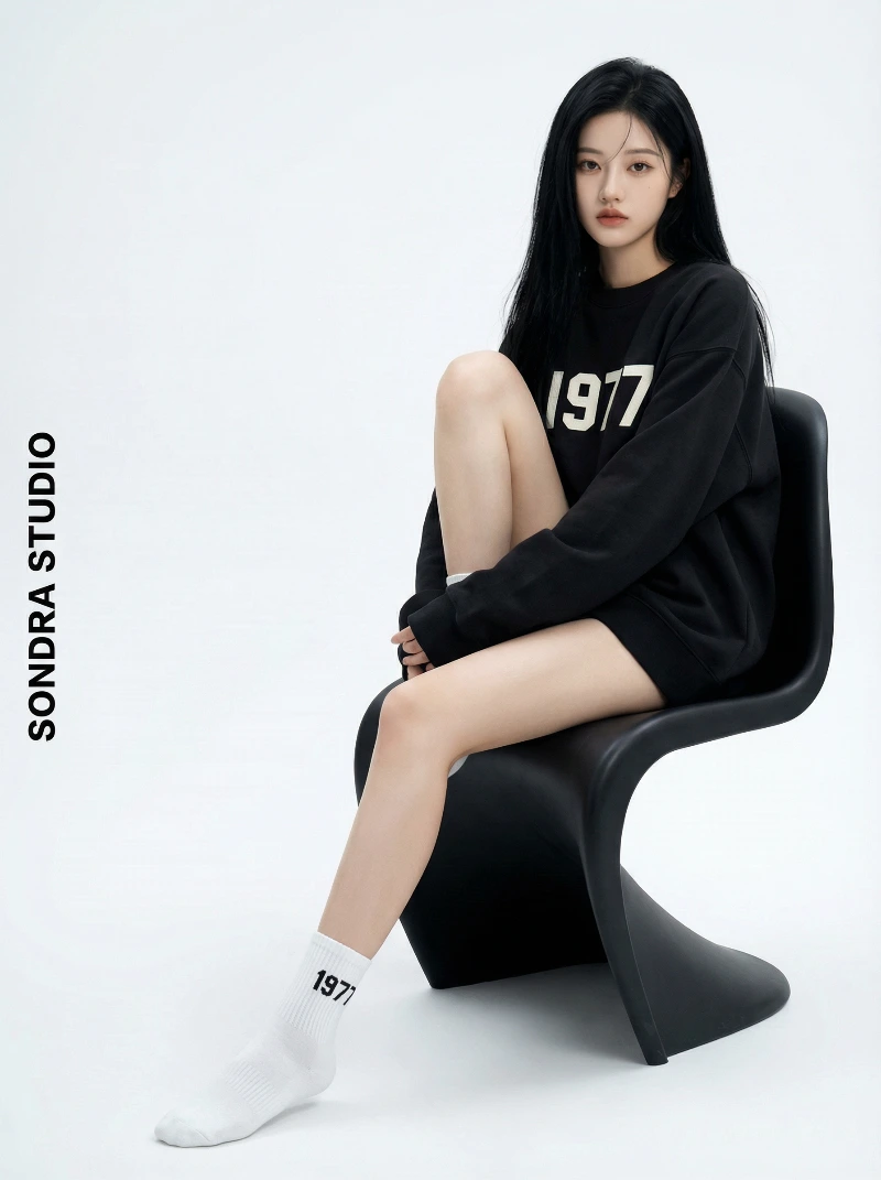 1977 Studio Fashion Portrait