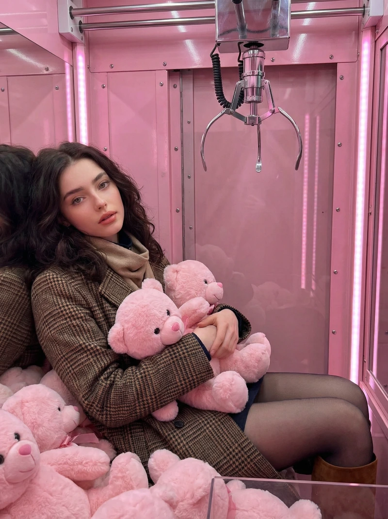 Pink Claw Character Portrait